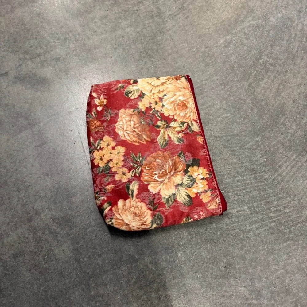 Vintage 70's Floral Zipper Cosmetic Makeup Travel Pouch Burgundy Rose Print Bag